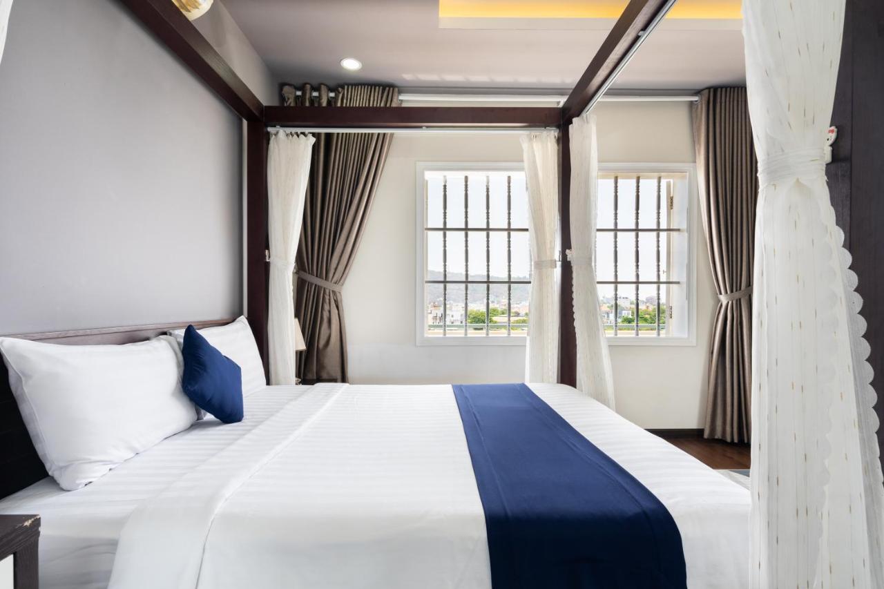 Joi Hotel Вунг Тау Екстериор снимка